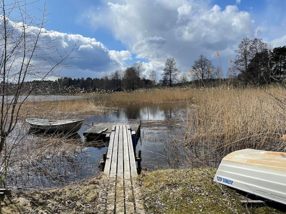 Nyrenoverat Strandnaera Med Fantastisk Utsikt Rimbo المظهر الخارجي الصورة